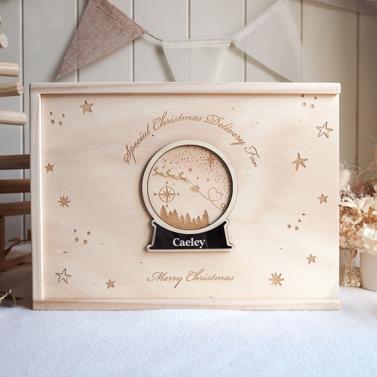 Personalised Wooden Christmas Keepsake Box – Snow Globe Design