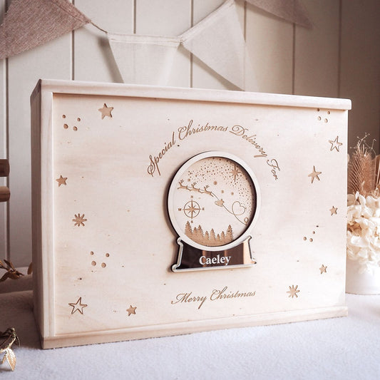 Personalised Wooden Christmas Keepsake Box – Snow Globe Design