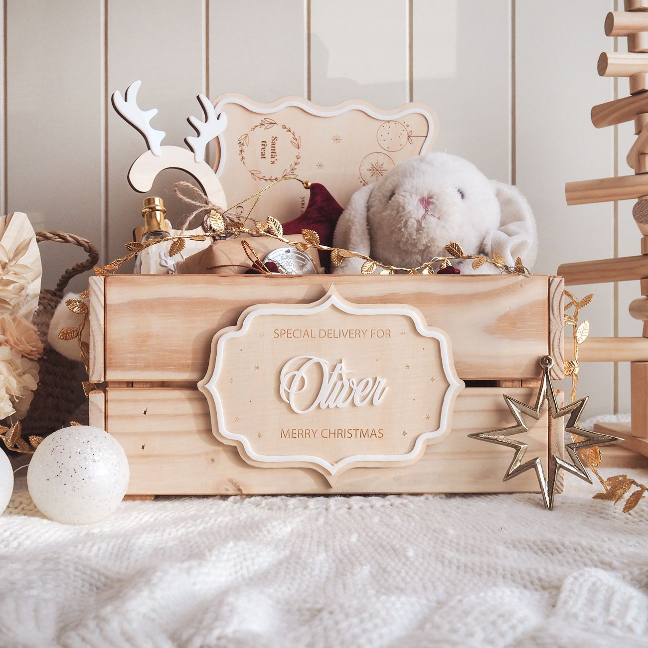 Personalised Christmas Crate – Classic Vintage Design