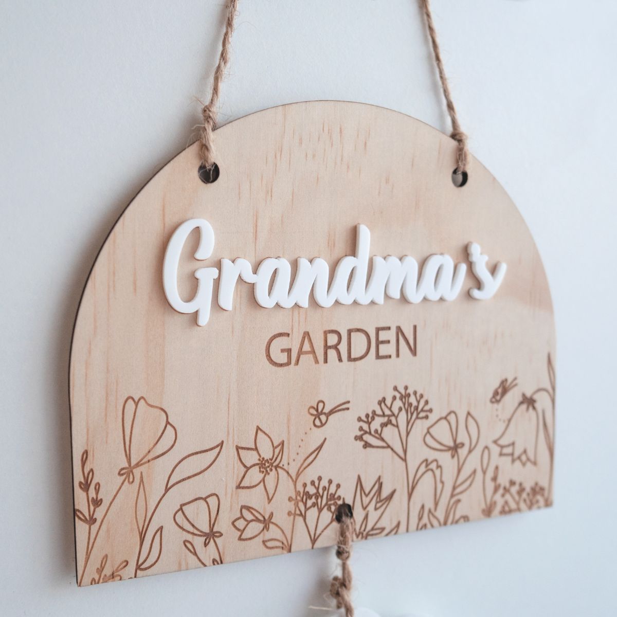 Family Wall Hanging Sign (Garden Theme)